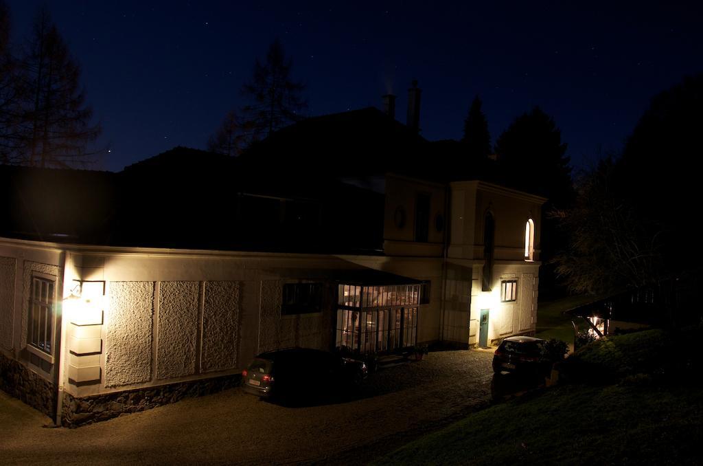 Villa Eisenwerk Wilhelmsburg エクステリア 写真